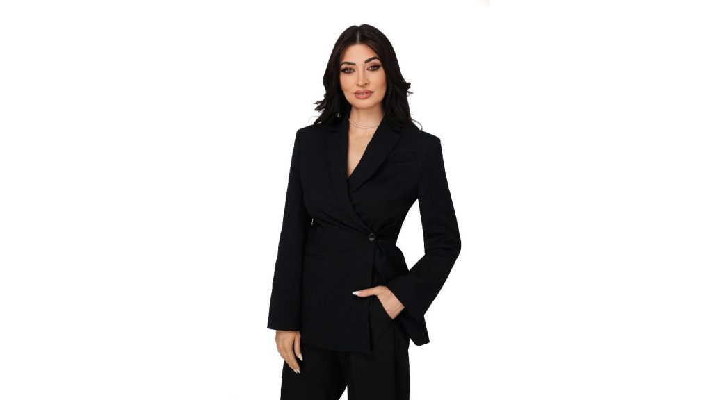 Manuela Halasag, agent REMAX Klass, îți oferă soluții complete: garsoniere, apartamente noi și case sau vile