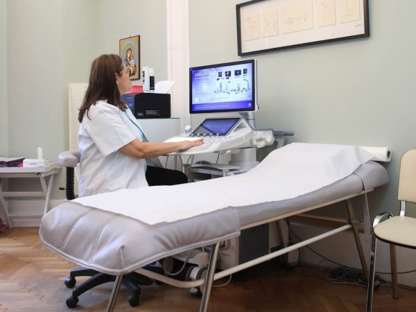 Screening-ul pentru cancer genital: cât de des trebuie făcut? Explică Dr. Lorena Turculeț